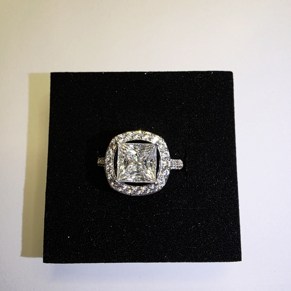 Engagement Ring 3CT Size 7 Moissanite in Solid Silver - Picture 3 of 8